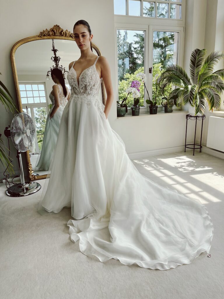 brautkleider, brautkleider online, brautkleider günstig, brautkleider outlet, brautkleider 2023
