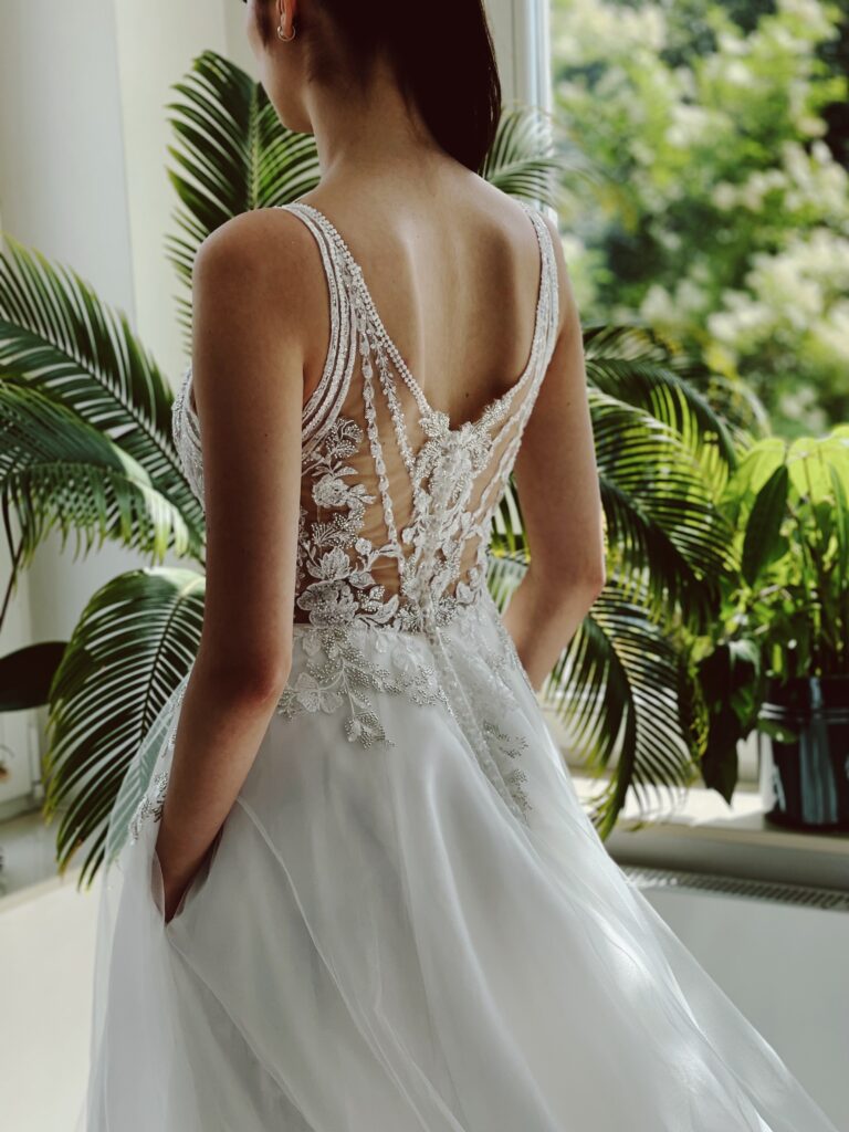 brautkleider, brautkleider online, brautkleider günstig, brautkleider outlet, brautkleider 2023