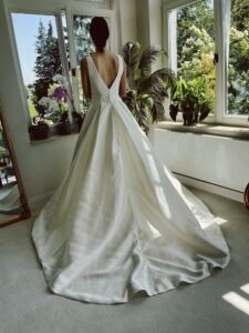 brautkleider, brautkleider online, brautkleider günstig, brautkleider outlet, brautkleider 2023