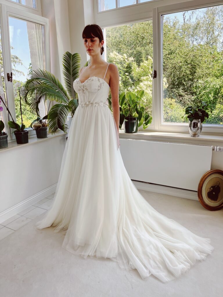 brautkleider, brautkleider online, brautkleider günstig, brautkleider outlet, brautkleider 2023