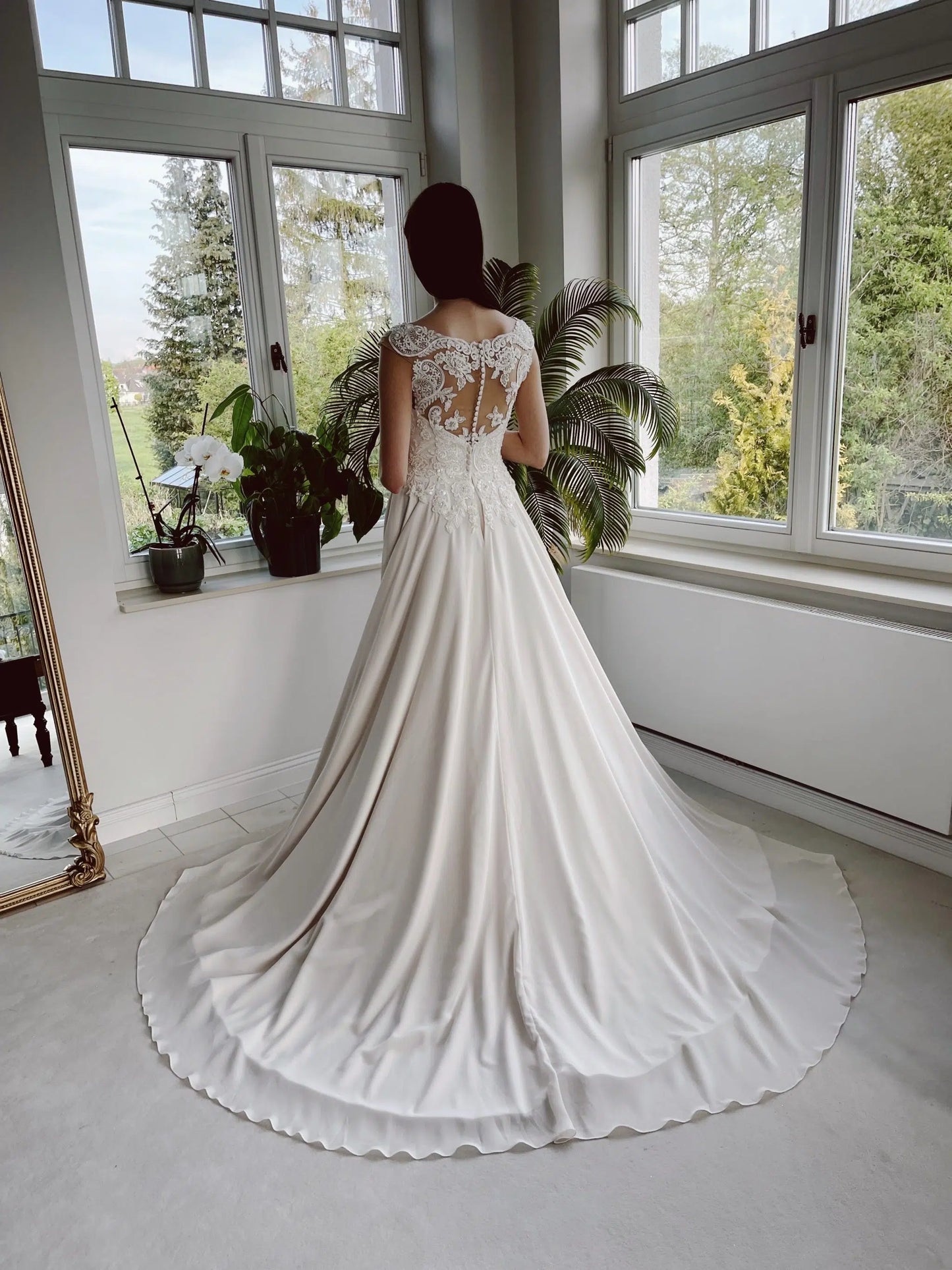 brautkleider, brautkleider online, brautkleider günstig, brautkleider outlet, brautkleider 2023
