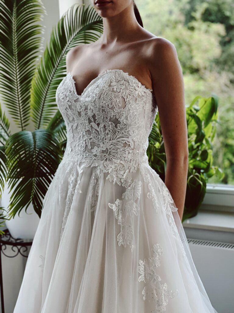 brautkleider, brautkleider online, brautkleider günstig, brautkleider outlet, brautkleider 2023