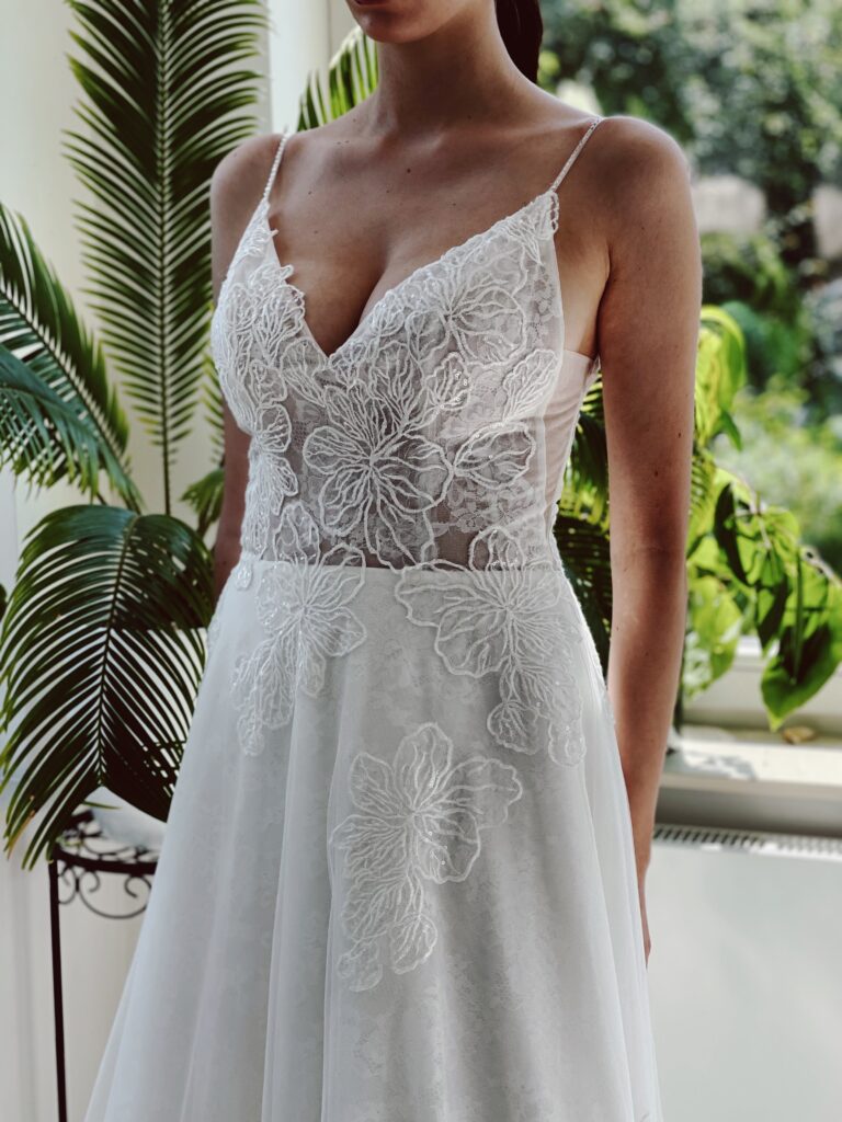 brautkleider, brautkleider online, brautkleider günstig, brautkleider outlet, brautkleider 2023