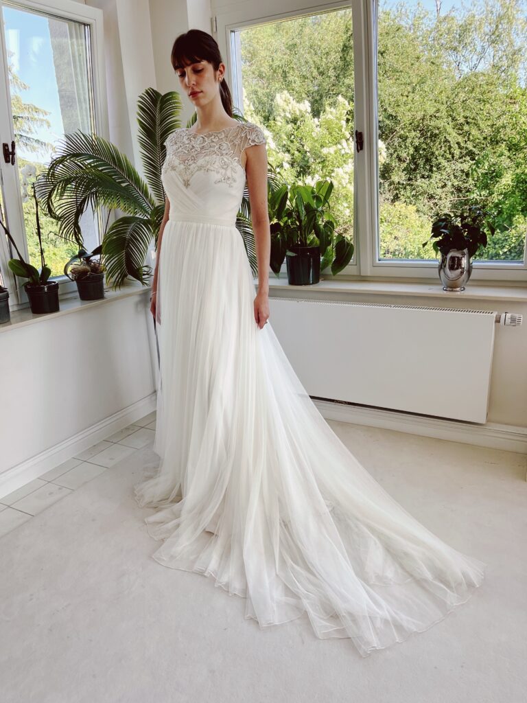 brautkleider, brautkleider online, brautkleider günstig, brautkleider outlet, brautkleider 2023