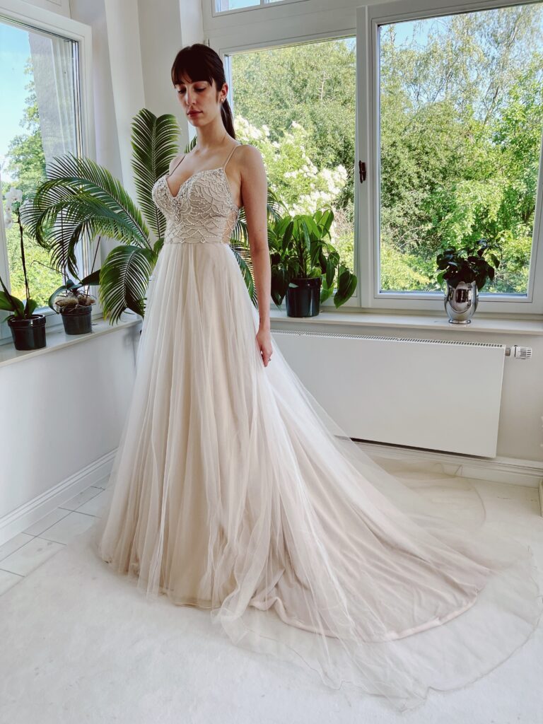 brautkleider, brautkleider online, brautkleider günstig, brautkleider outlet, brautkleider 2023