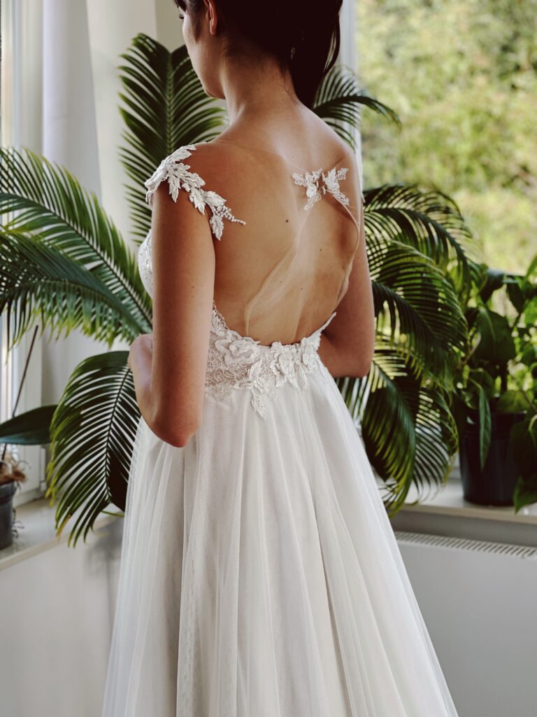 brautkleider, brautkleider online, brautkleider günstig, brautkleider outlet, brautkleider 2023
