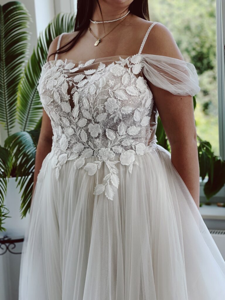 Novia A-Linie