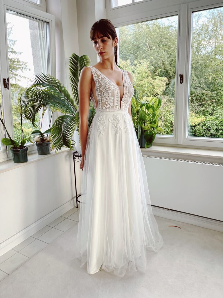 brautkleider, brautkleider online, brautkleider günstig, brautkleider outlet, brautkleider 2023