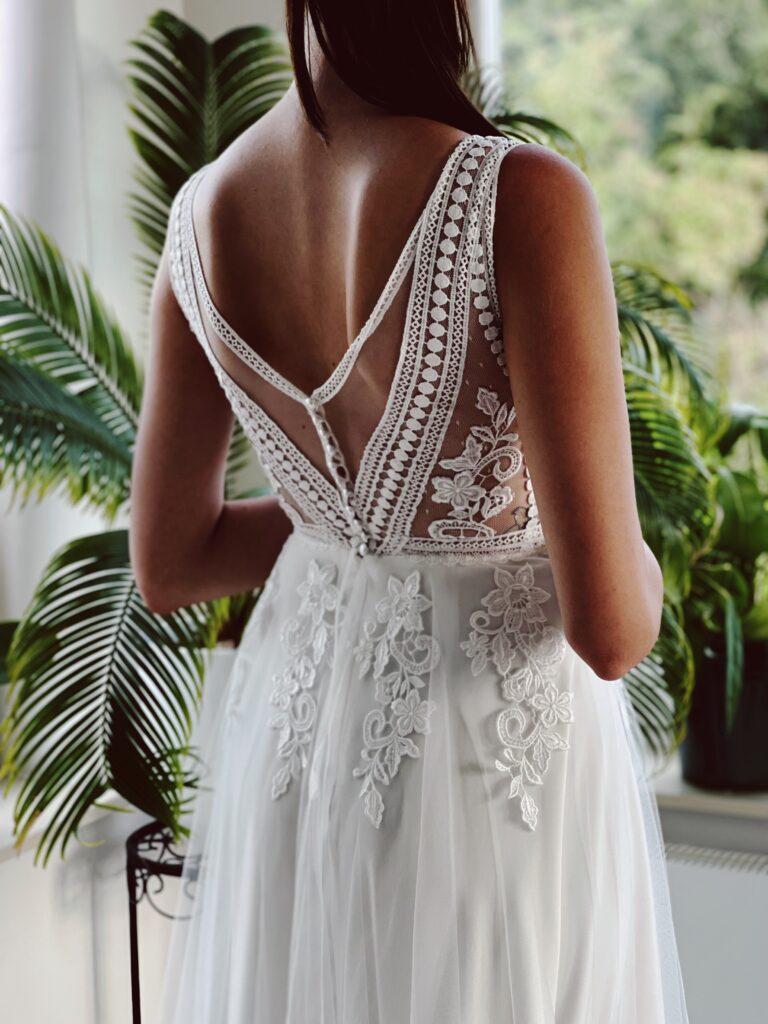 brautkleider, brautkleider online, brautkleider günstig, brautkleider outlet, brautkleider 2023