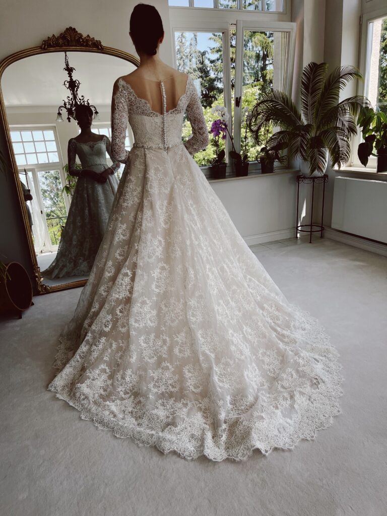 brautkleider, brautkleider online, brautkleider günstig, brautkleider outlet, brautkleider 2023