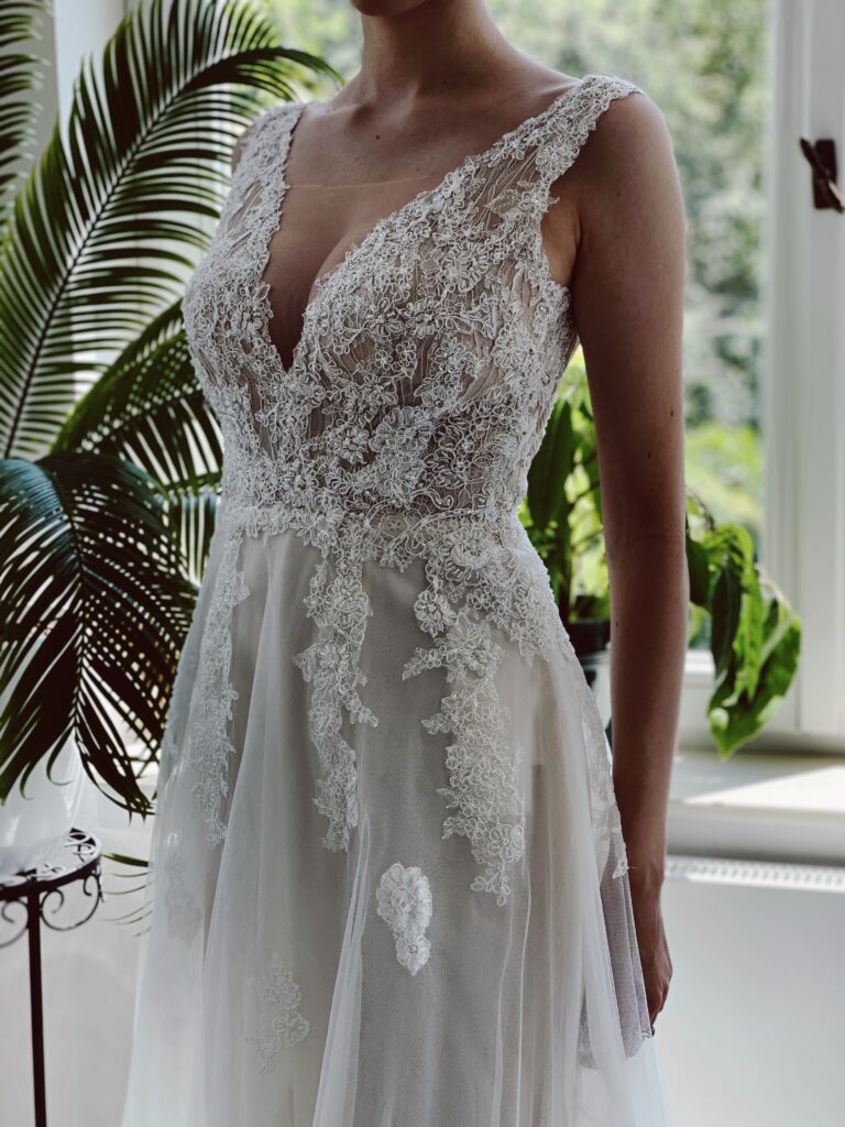 brautkleider, brautkleider online, brautkleider günstig, brautkleider outlet, brautkleider 2023