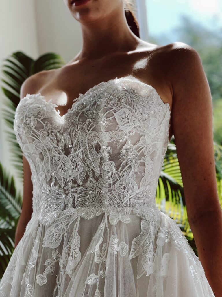 brautkleider, brautkleider online, brautkleider günstig, brautkleider outlet, brautkleider 2023