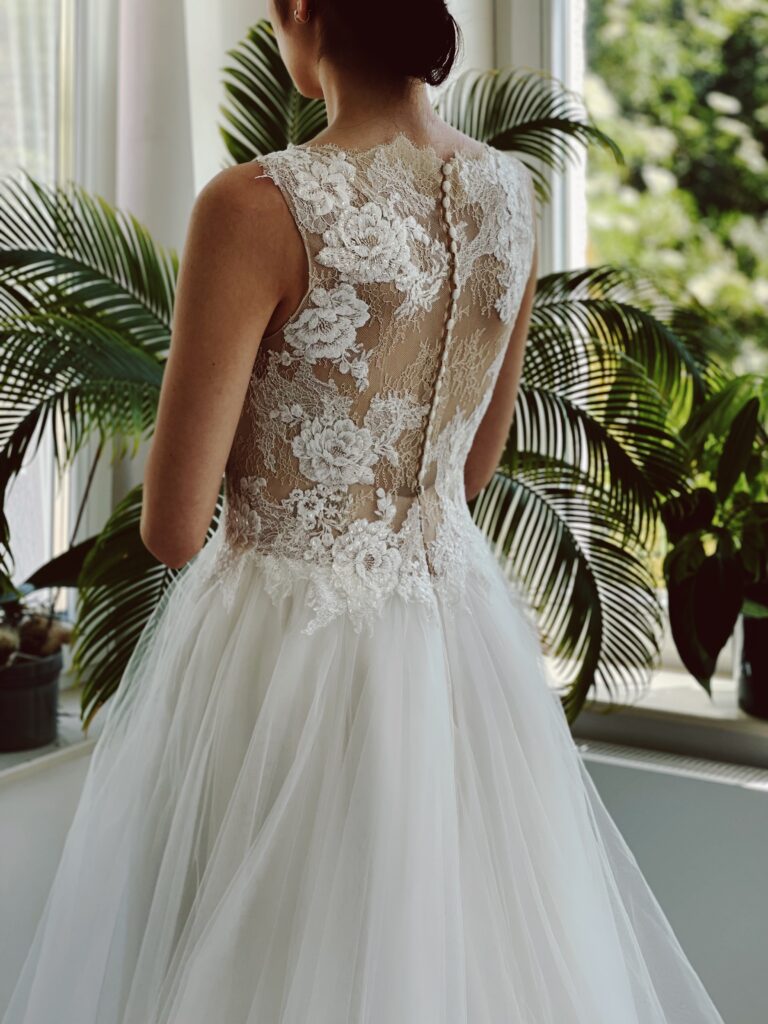 brautkleider, brautkleider online, brautkleider günstig, brautkleider outlet, brautkleider 2023