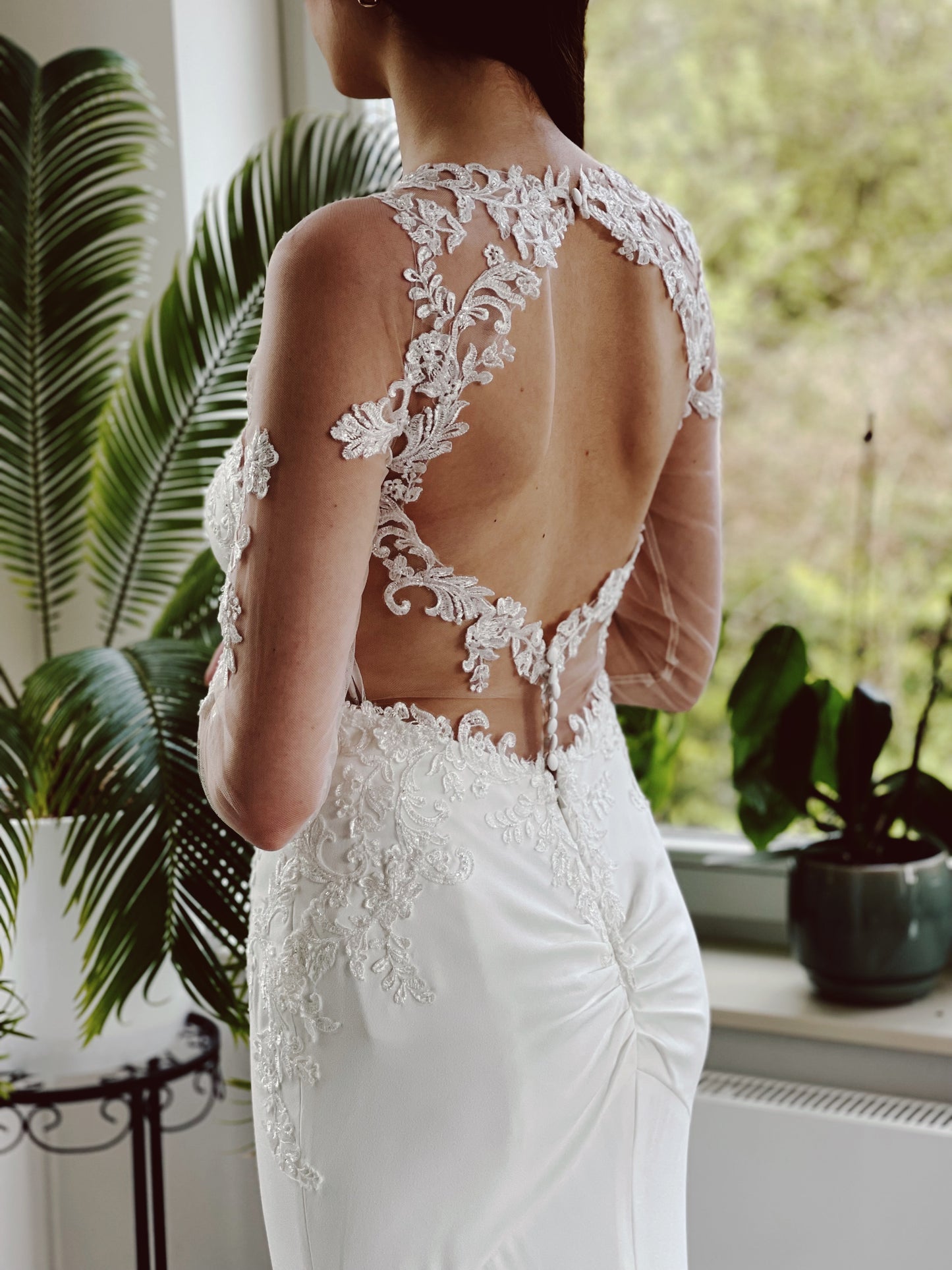 Fit and Flare, Glitzer, Spitze, Schlüsselloch Ausschnitt, lange Ärmel, Tattoo Effekt, brautkleider, brautkleider online, brautkleider günstig, brautkleider outlet, brautkleider 2023