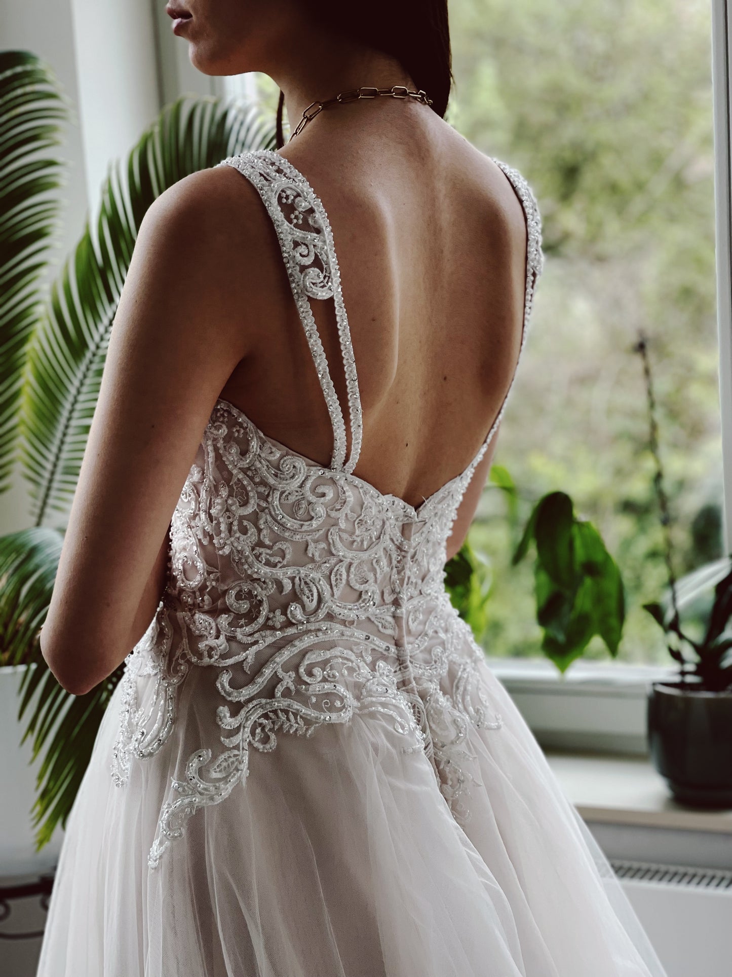 A-Linie, Ornament Glitzer, tiefer Rückenausschnitt, Korsage, Spaghettiträger, ivory, blush, brautkleider, brautkleider online, brautkleider günstig, brautkleider outlet, brautkleider 2023