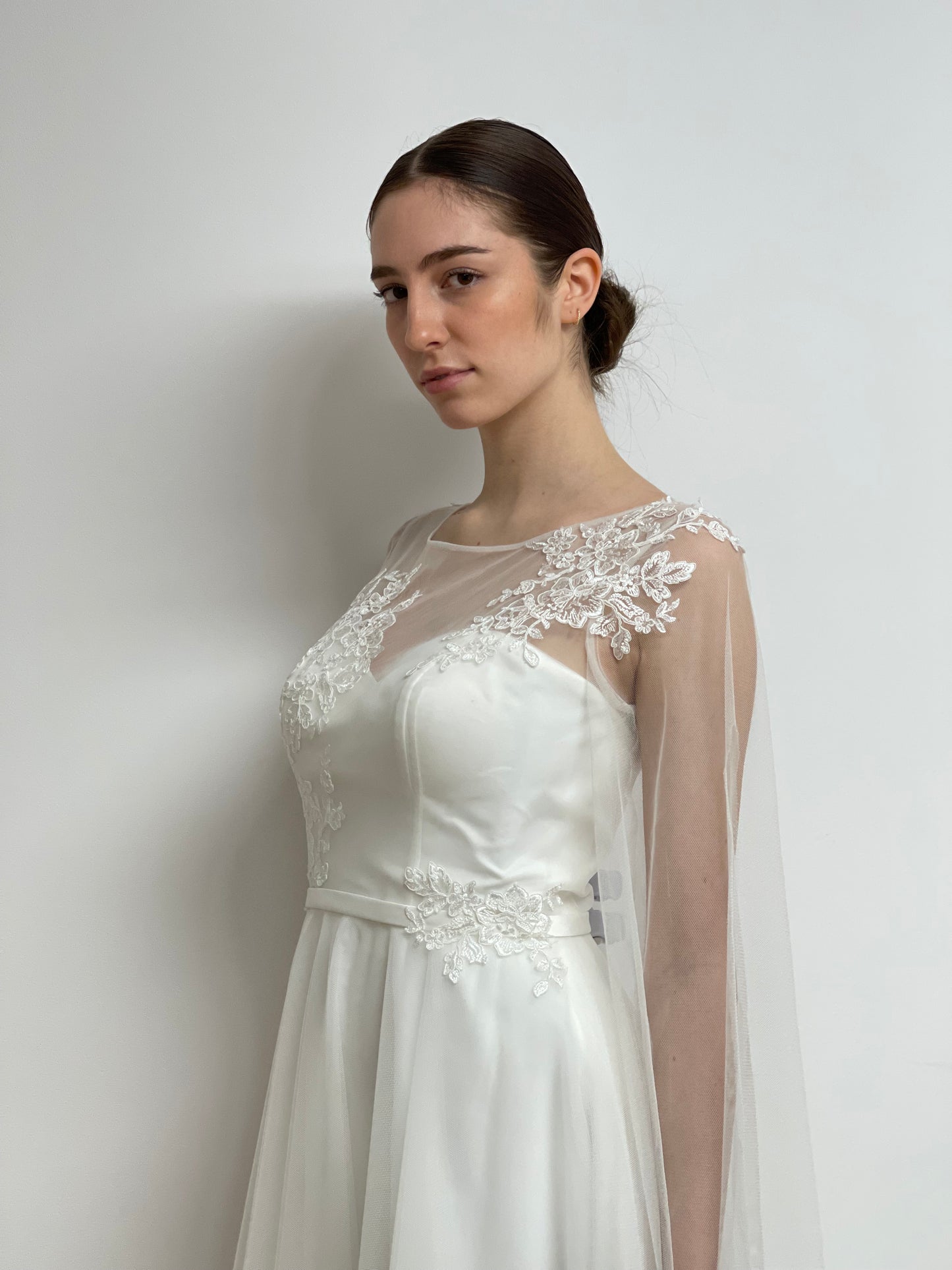 Spitze, Tüll, brautkleider, brautkleider online, brautkleider günstig, brautkleider outlet, brautkleider 2023