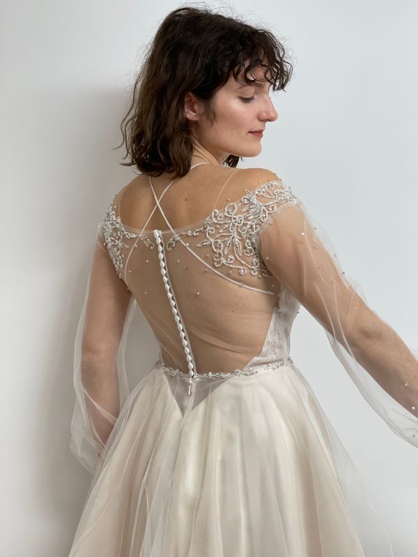 freier Rückenausschnitt, Strass, Tüll, Champagne, brautkleider, brautkleider online, brautkleider günstig, brautkleider outlet, brautkleider 2023
